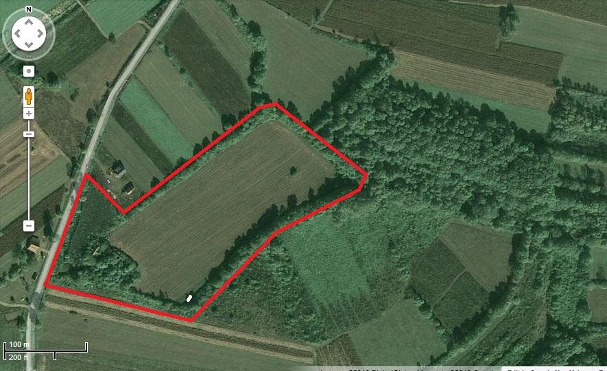Agricultural land with wooden house — Sisak-Moslavina, Sunja